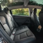 service tesla intérieur